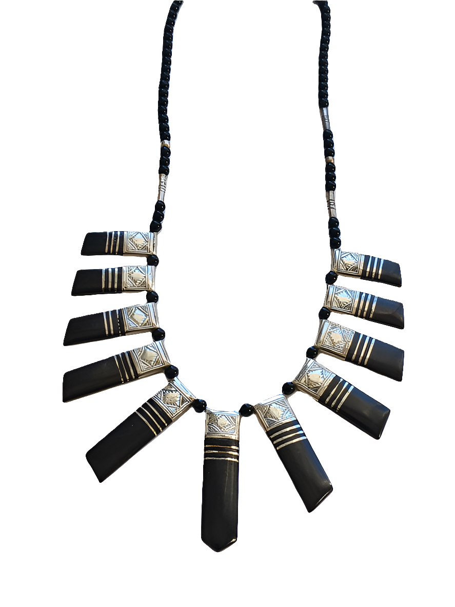 Collier touareg en argent et bois d'ébène